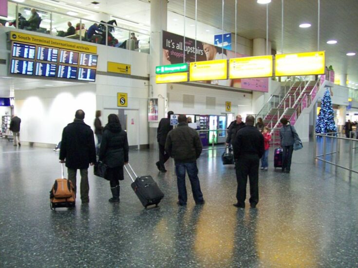 UK’s Gatwick Airport to introduce drop-off fee next year