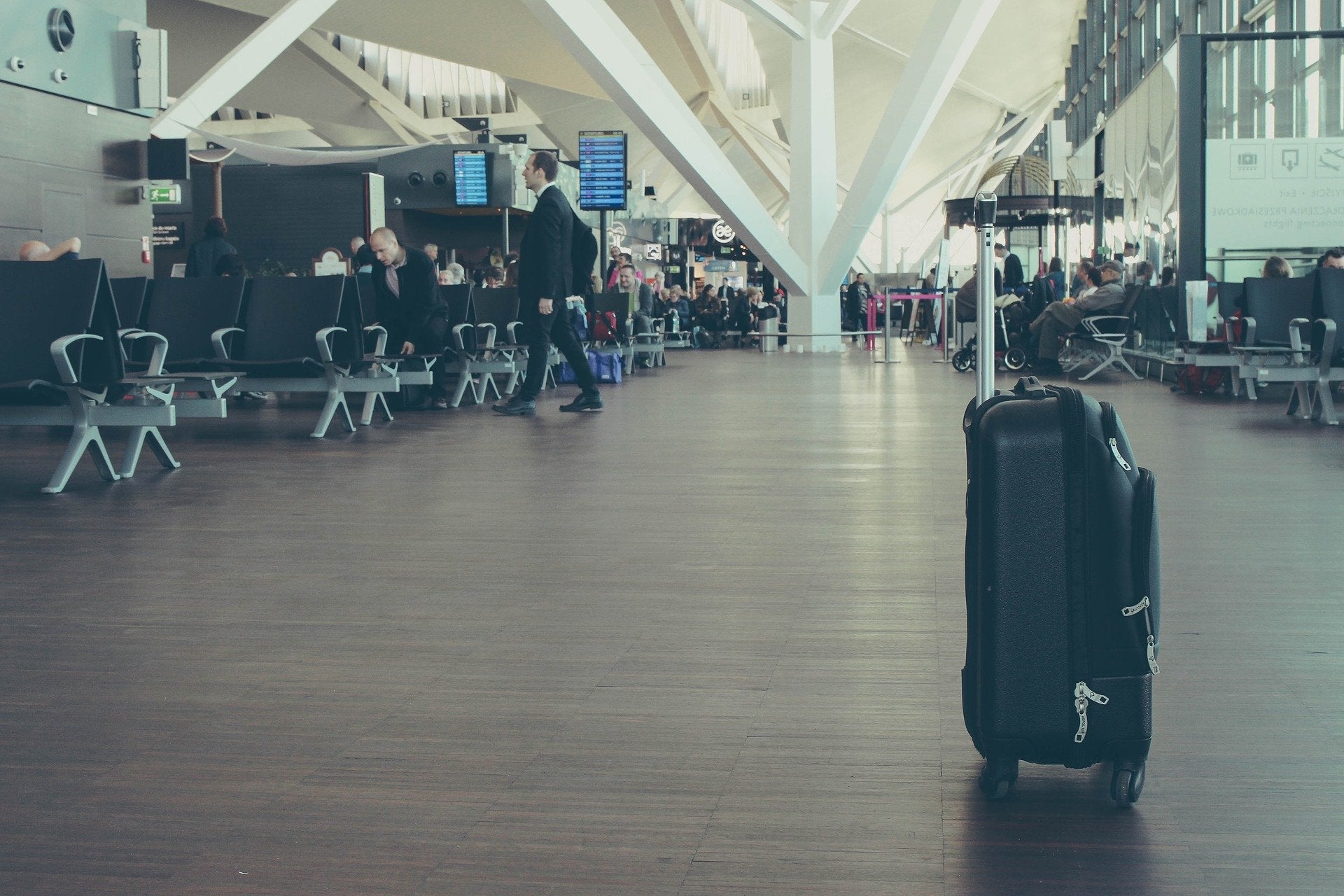 Leonardo to upgrade baggage-handling systems at ten Spanish airports