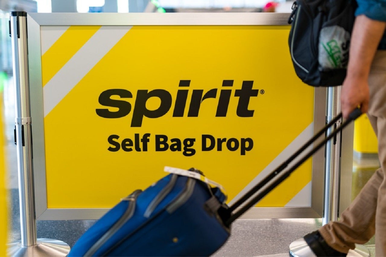 Spirit introduces self-bag system at DFW airport