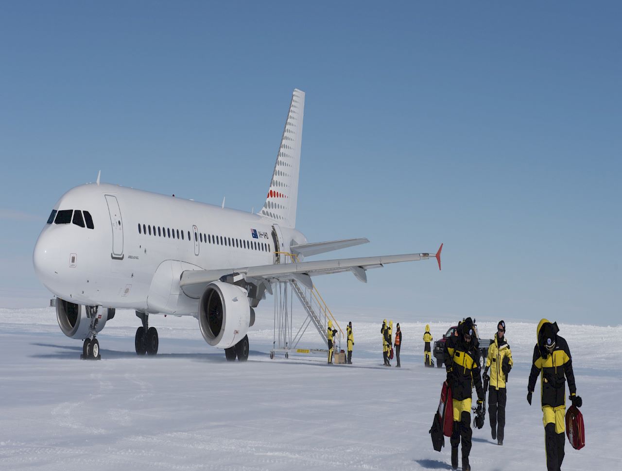 Australia scraps plan to build runway in Antarctica