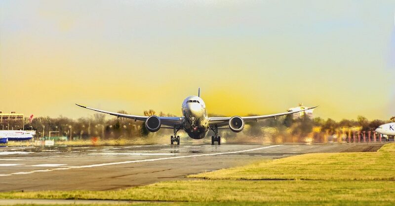 UK unveils ten-point strategy for aviation recovery - Vimarsana News