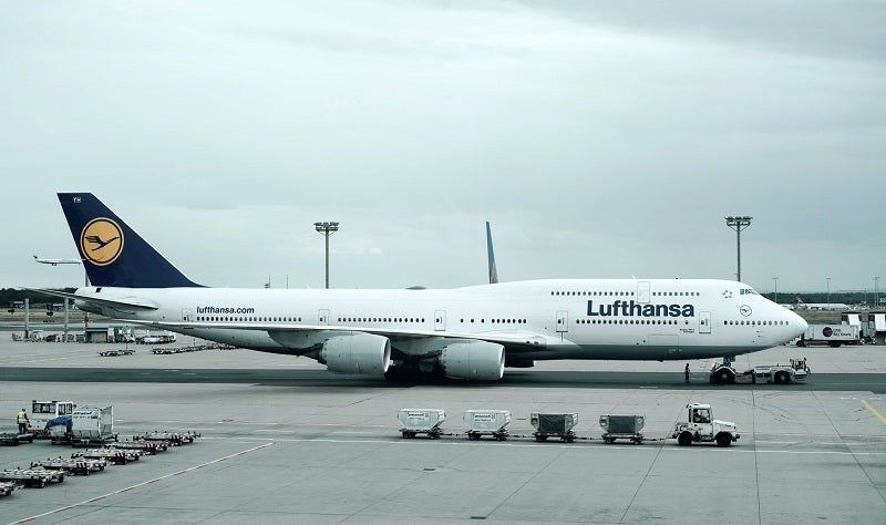 Das Bodenpersonal der Lufthansa streikt, um wichtige deutsche Flughäfen zu stören