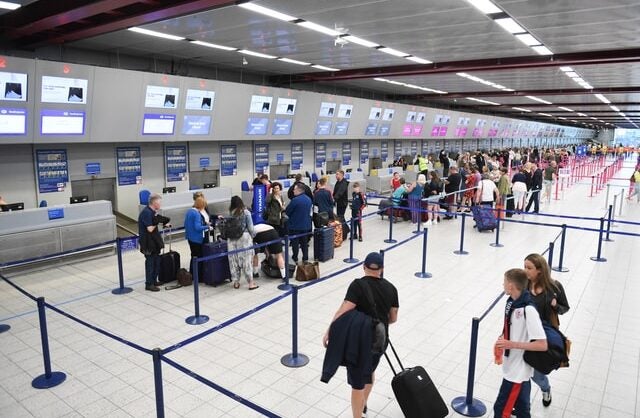 Canada to resume random Covid-19 testing for international passengers - Vimarsana News