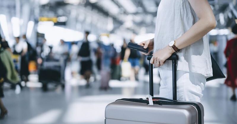 Neste supplies sustainable aviation fuel to LAX in Los Angeles - Vimarsana News