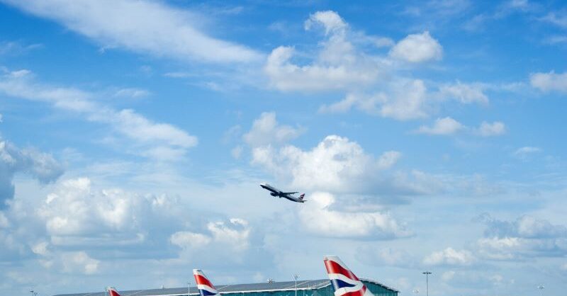 Heathrow Airport ends passenger restriction this Christmas - Vimarsana News
